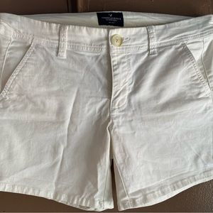 American eagle beige shorts